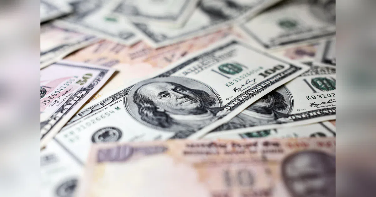 India’s foreign exchange reserves rise by $7.26 billion to $674.19 billion | Finance News