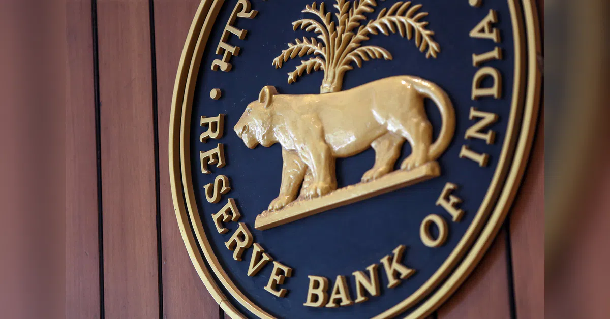 RBI’s net short forward dollar position falls to $95 bn after six months | Finance News