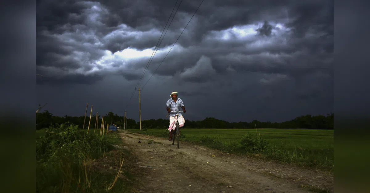 Adverse monsoon may weigh on growth-inflation dynamics: RBI report | Finance News